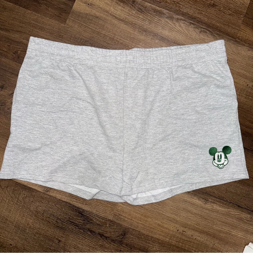 NWT Plus Size Disney Mickey Mouse Cozy Lounge Shorts